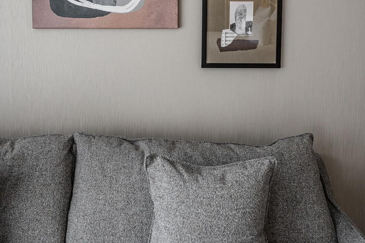 premium bedding, in-room safe, desk, laptop workspace