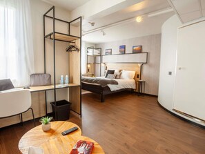 In-room safe, desk, soundproofing, iron/ironing board - ibis Cherbourg La Glacerie (Cherbourg-en-Cotentin)