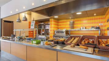 Desayuno buffet todos los días (con cargo)