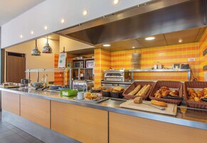 Daily buffet breakfast for a fee