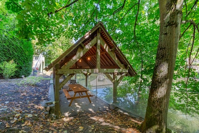 B&B HOTEL Chartres Centre Cathédrale