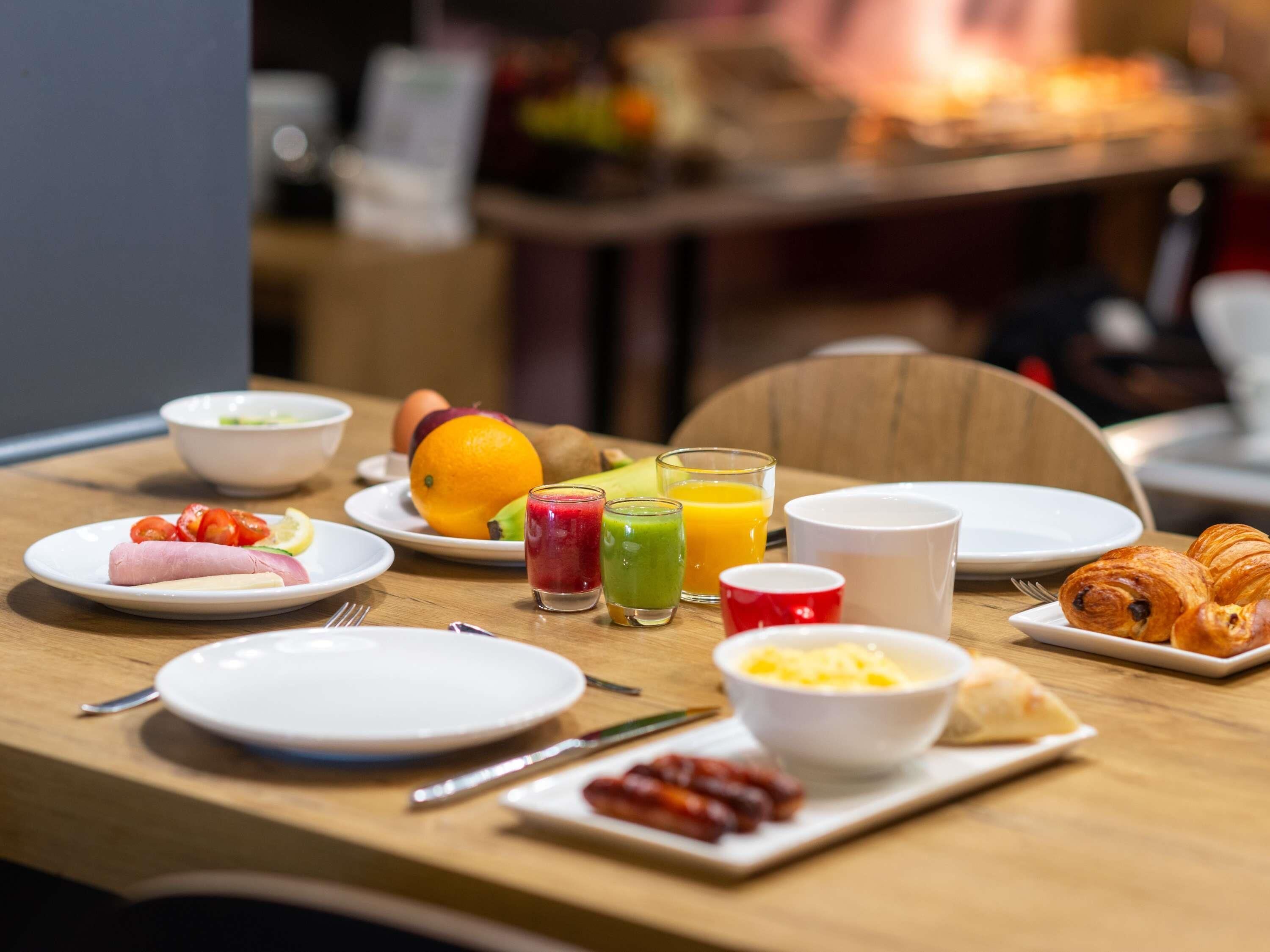 daily buffet breakfast (eur 13.90 per person)