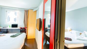 Premium bedding, in-room safe, individually furnished, desk