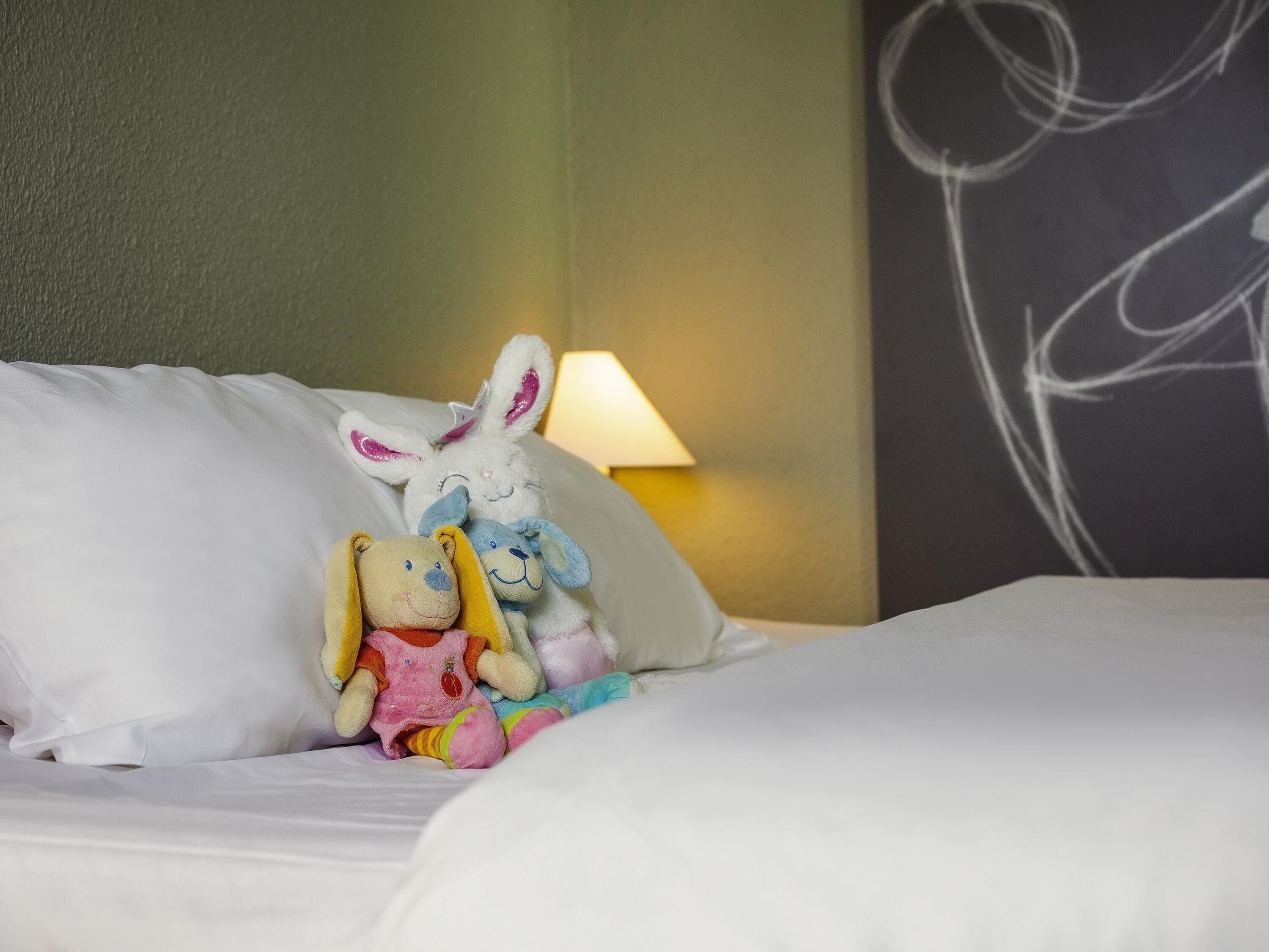 Quarto standard, 1 cama de casal | Roupas de cama premium, cofres nos quartos, individualmente mobiliados