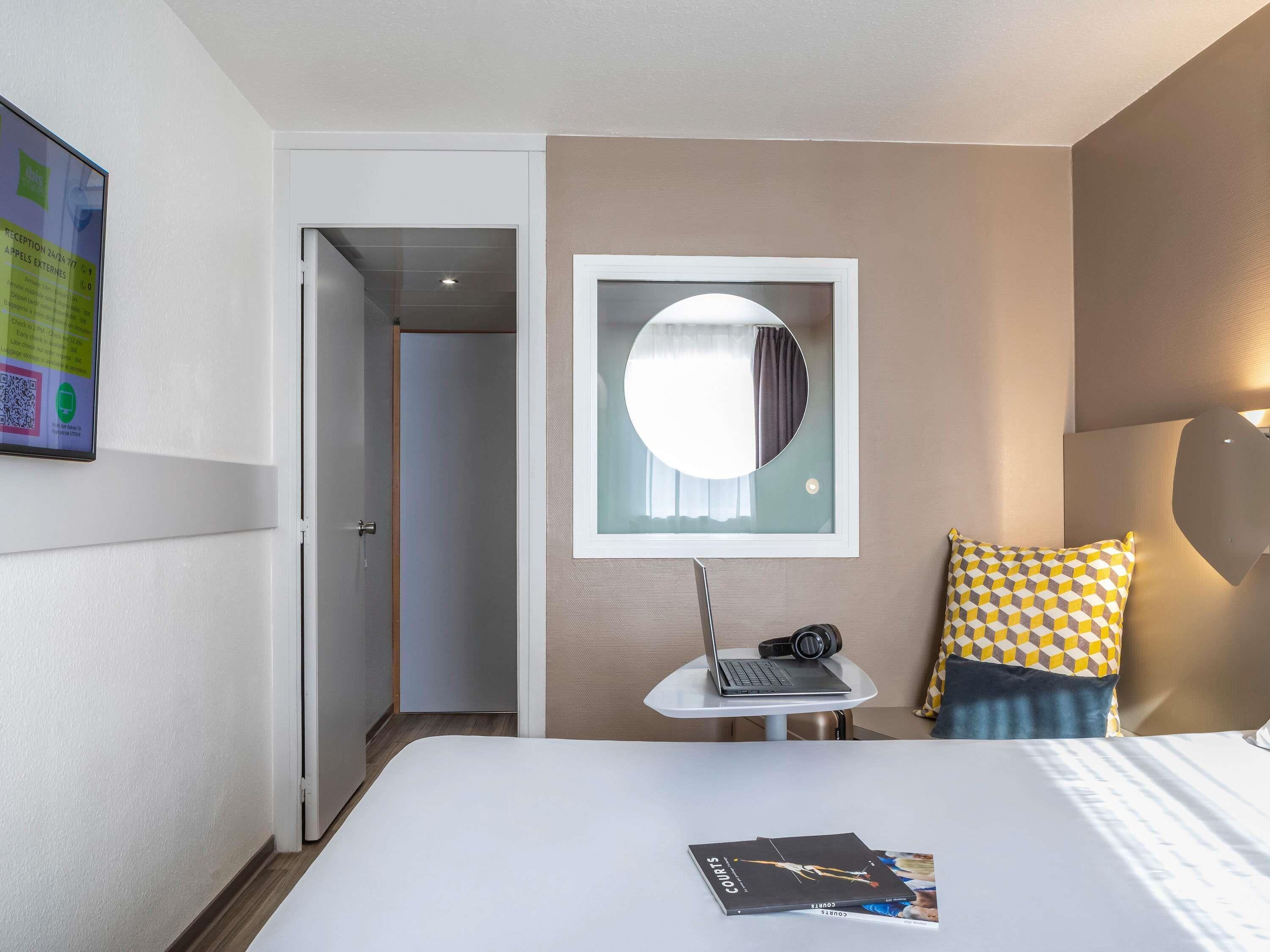 Standard Double Room, 1 Double Bed | Premium bedding, blackout drapes, soundproofing, iron/ironing board