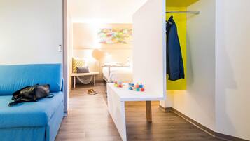 Ropa de cama de alta calidad y cortinas blackout