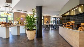 Desayuno buffet incluido todos los días