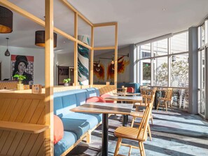 屋上バー、ガーデン ビュー、特定日に営業