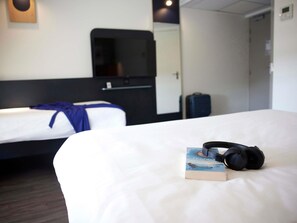 Coffres-forts dans les chambres, bureau, rideaux occultants