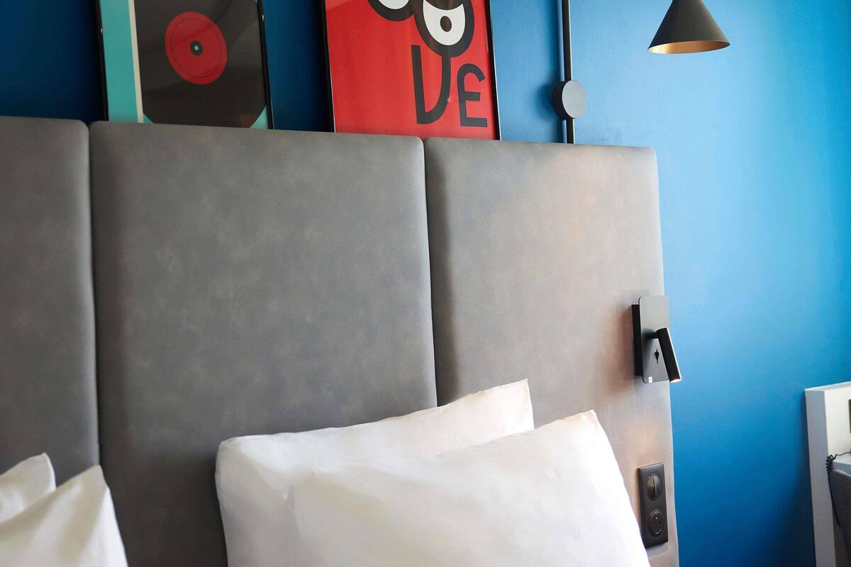 In-room safe, desk, blackout drapes, soundproofing