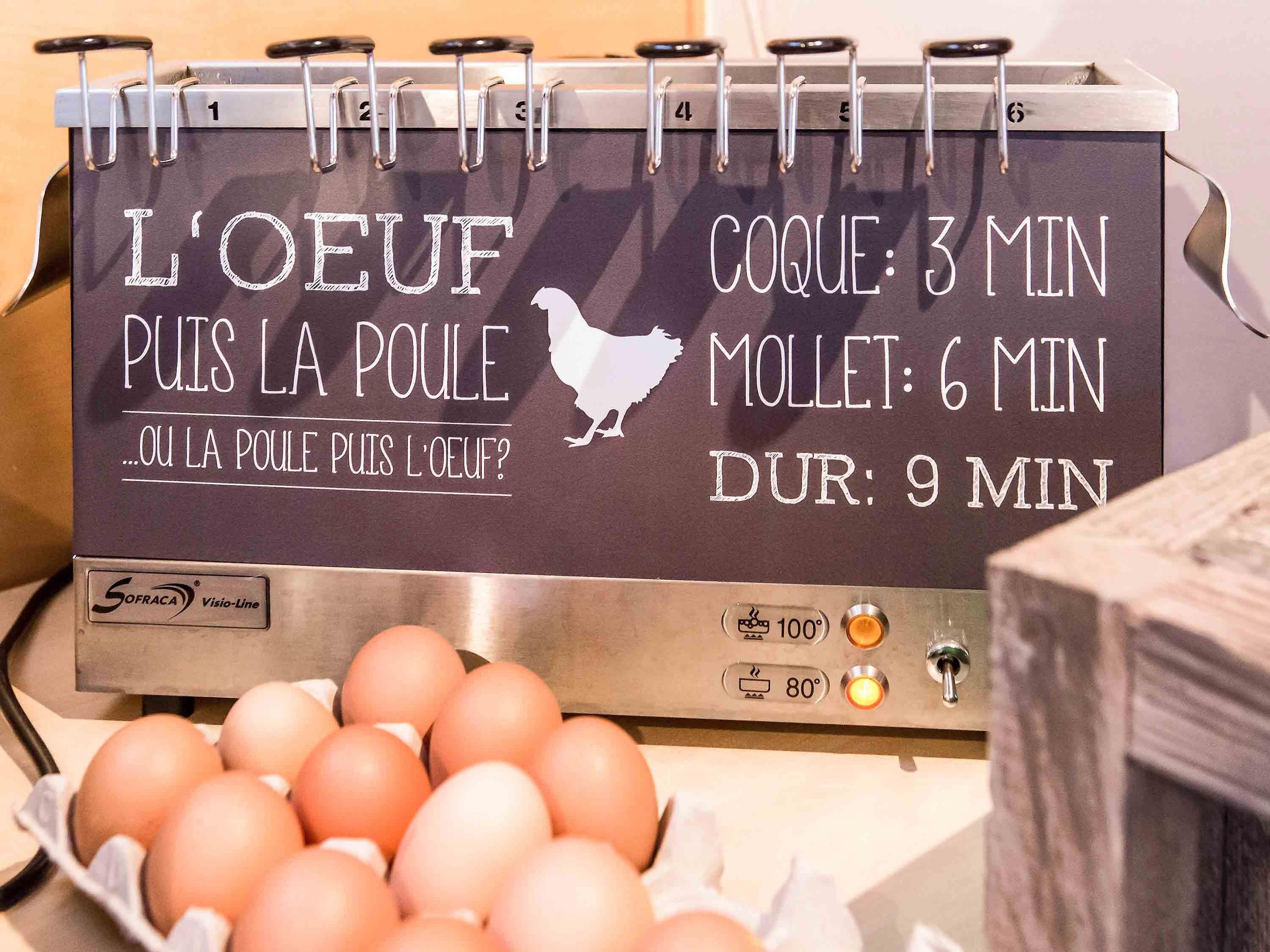 Tägliches Frühstücksbuffet (10.50 EUR pro Person)