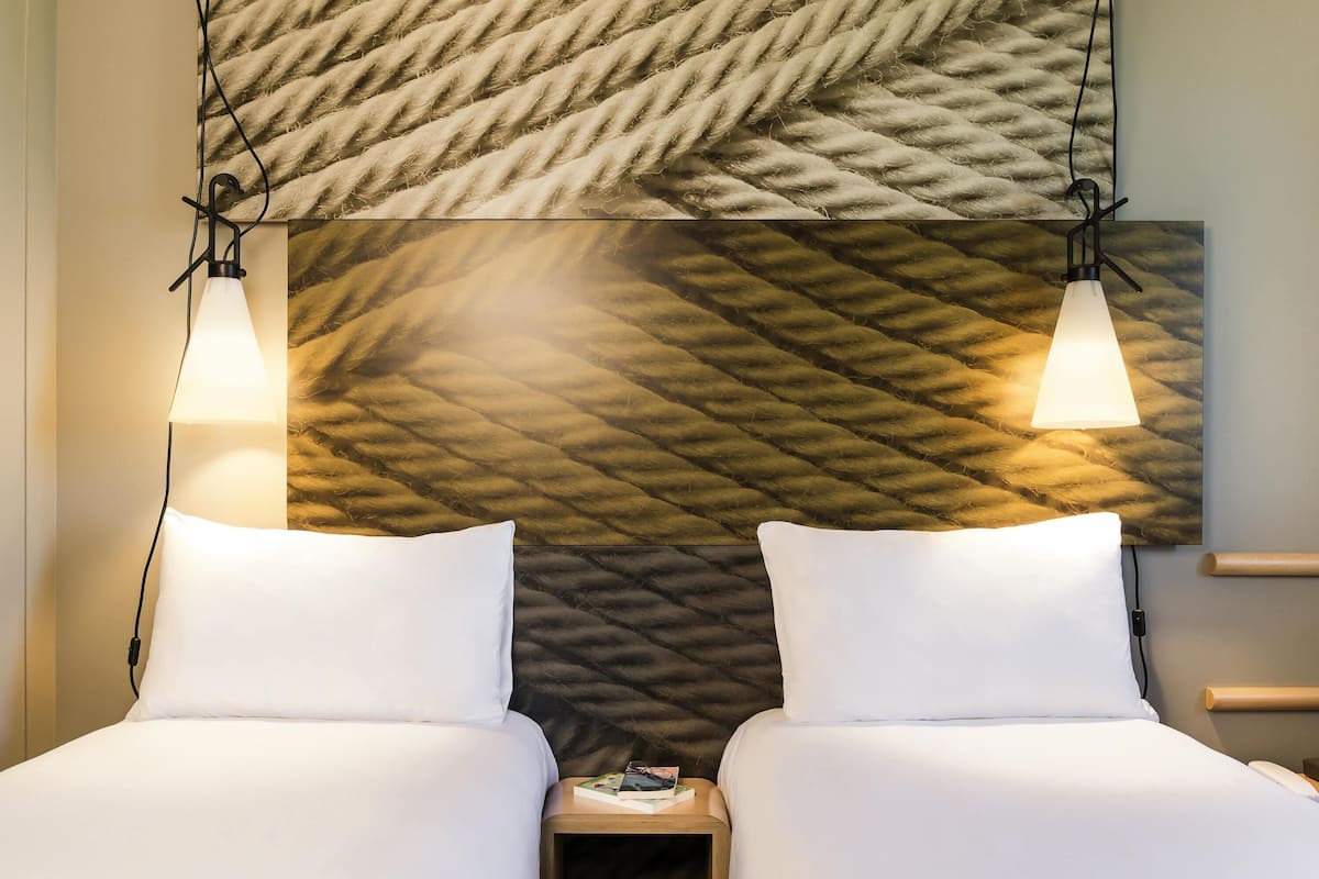 Standard Twin Room, 2 Single Beds | In-room safe, desk, soundproofing, iron/ironing board