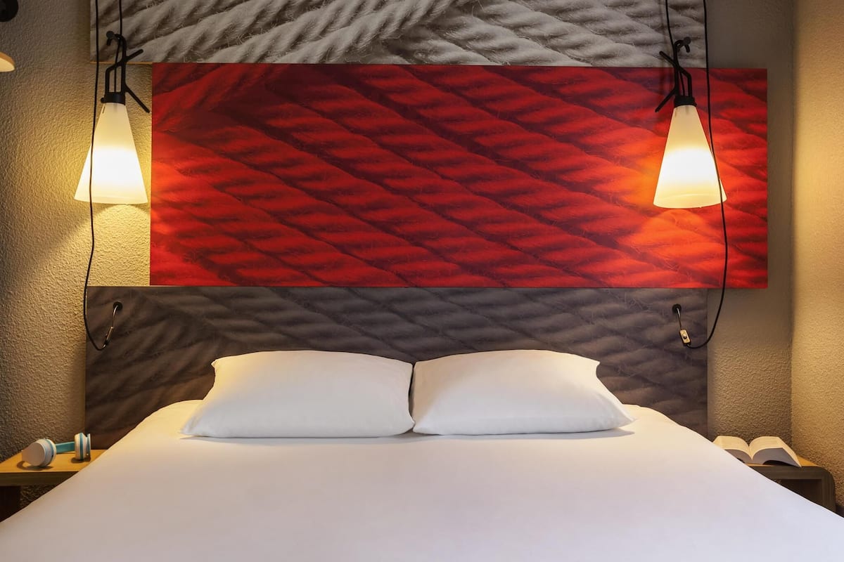 Standard Room, 1 Double Bed | Desk, laptop workspace, blackout drapes, soundproofing