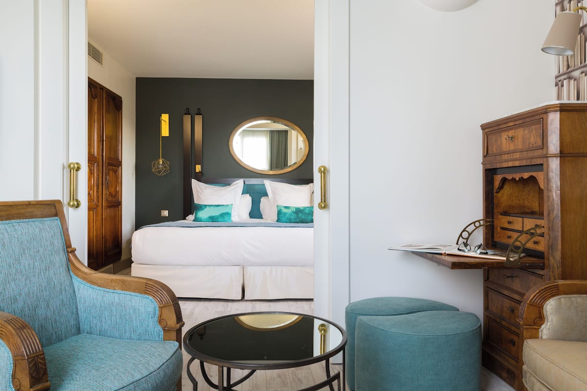 Suite, 1 trÚs grand lit, terrasse | Literie de qualité supérieure, surmatelas