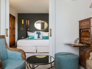 Suite, 1 cama de matrimonio grande, terraza | Ropa de cama de alta calidad y colchones con acolchado adicional