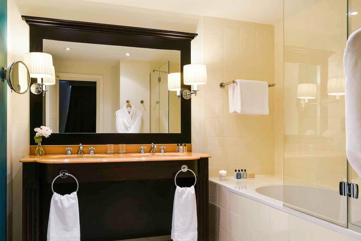 Premium bedding, pillowtop beds, free minibar, in-room safe