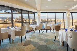 Breakfast, lunch, dinner served; Mediterranean cuisine 