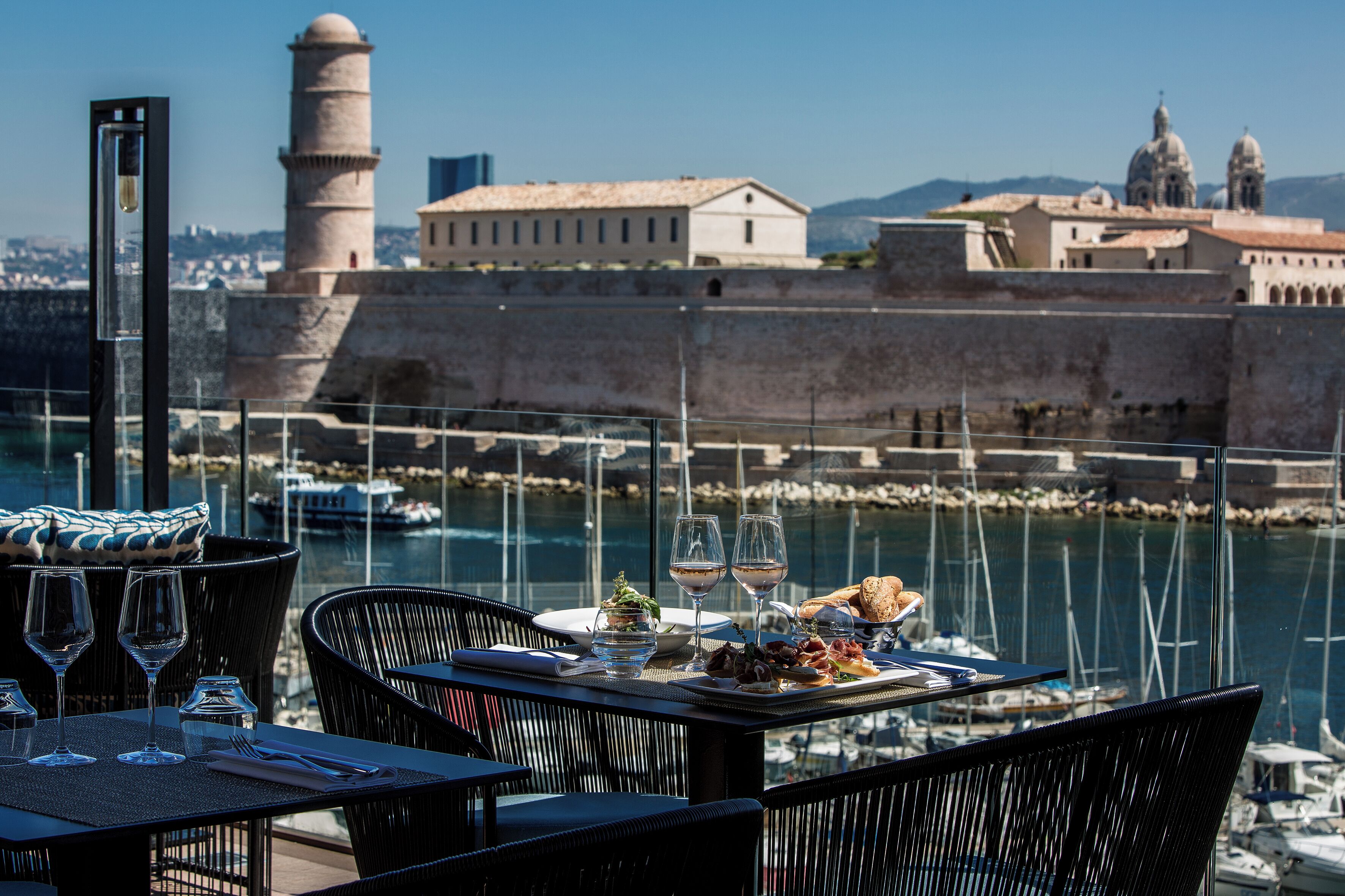 breakfast, lunch, dinner served; mediterranean cuisine