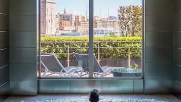 Espace de soins pour les couples, sauna, bain Ă remous, hammam, hammam