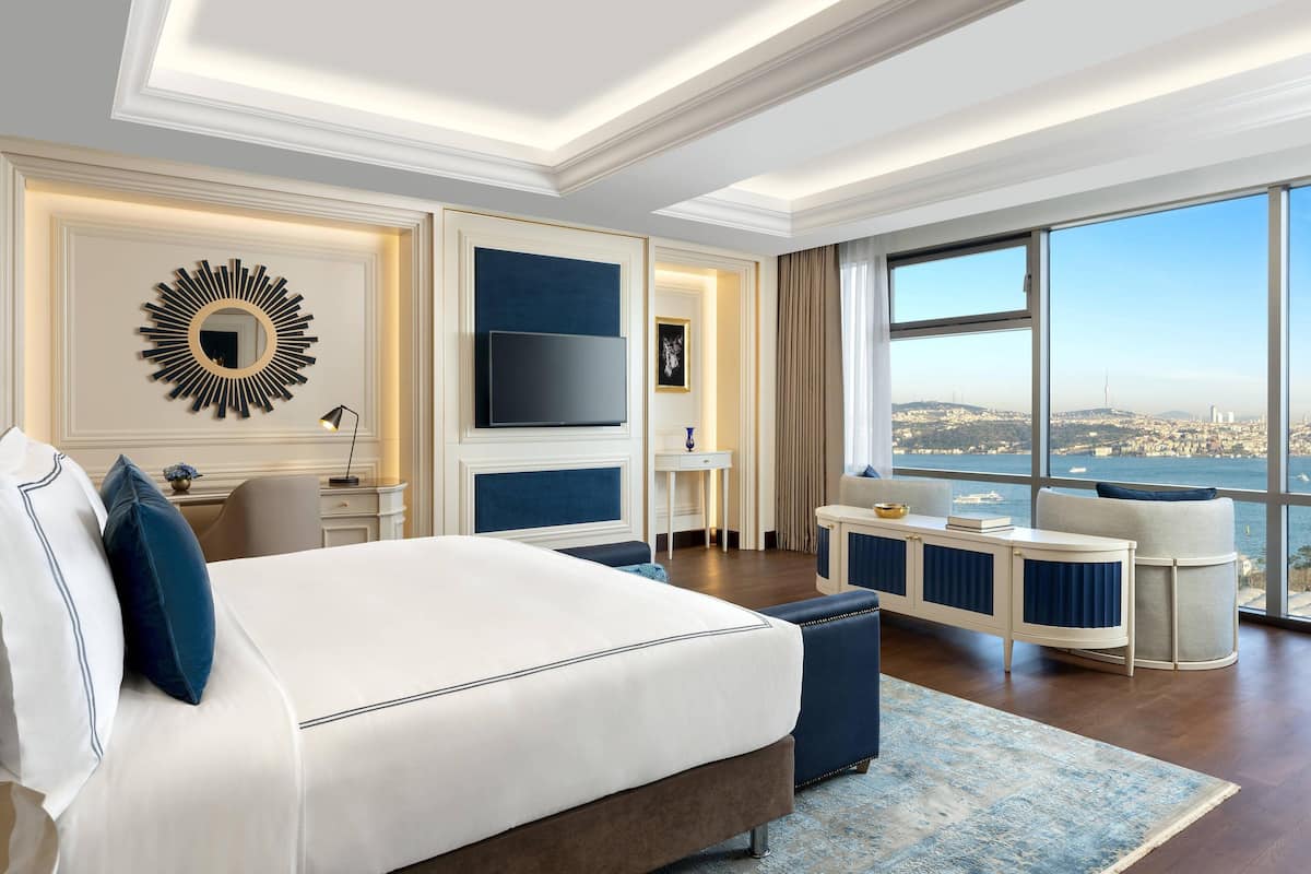 Club Suite, 1 King Bed with Sofa bed | 1 bedroom, Egyptian cotton sheets, premium bedding, down comforters