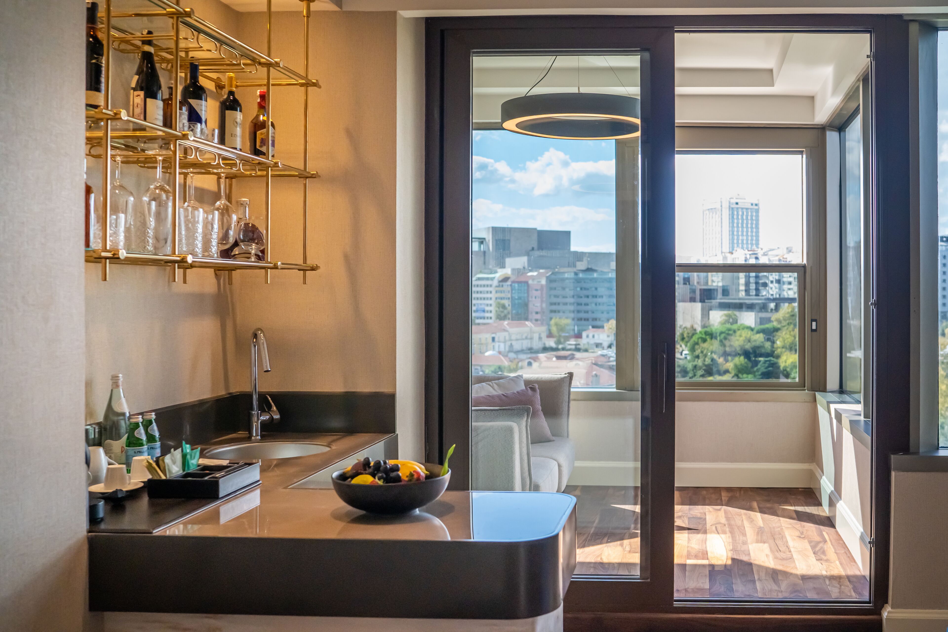 club suite, 1 bedroom | private kitchen | espresso maker, coffee/tea maker, electric kettle, dining tables