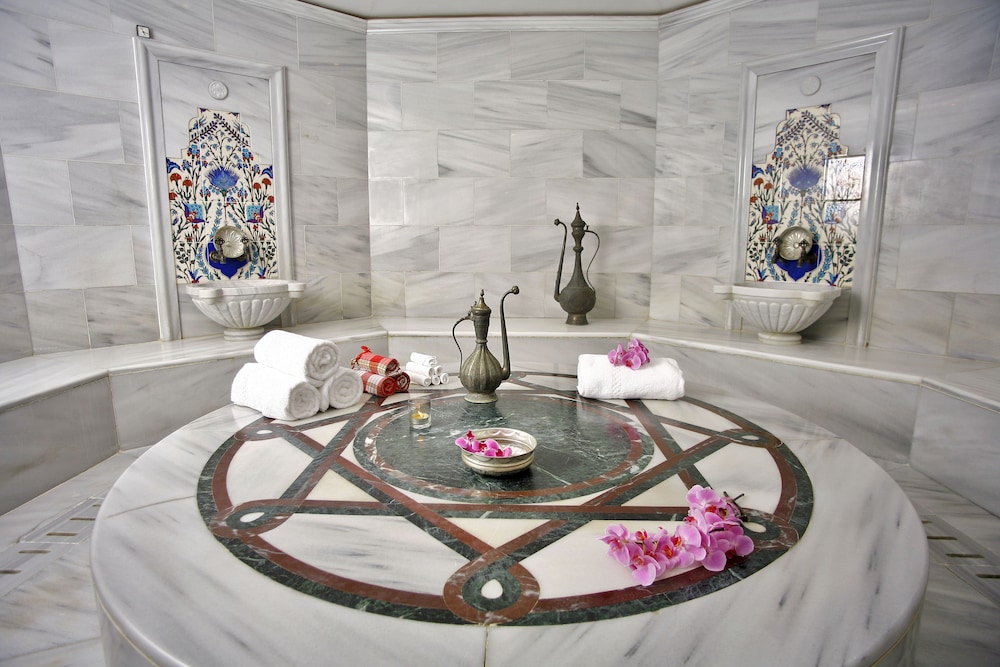 The Ritz-Carlton, Istanbul by null
