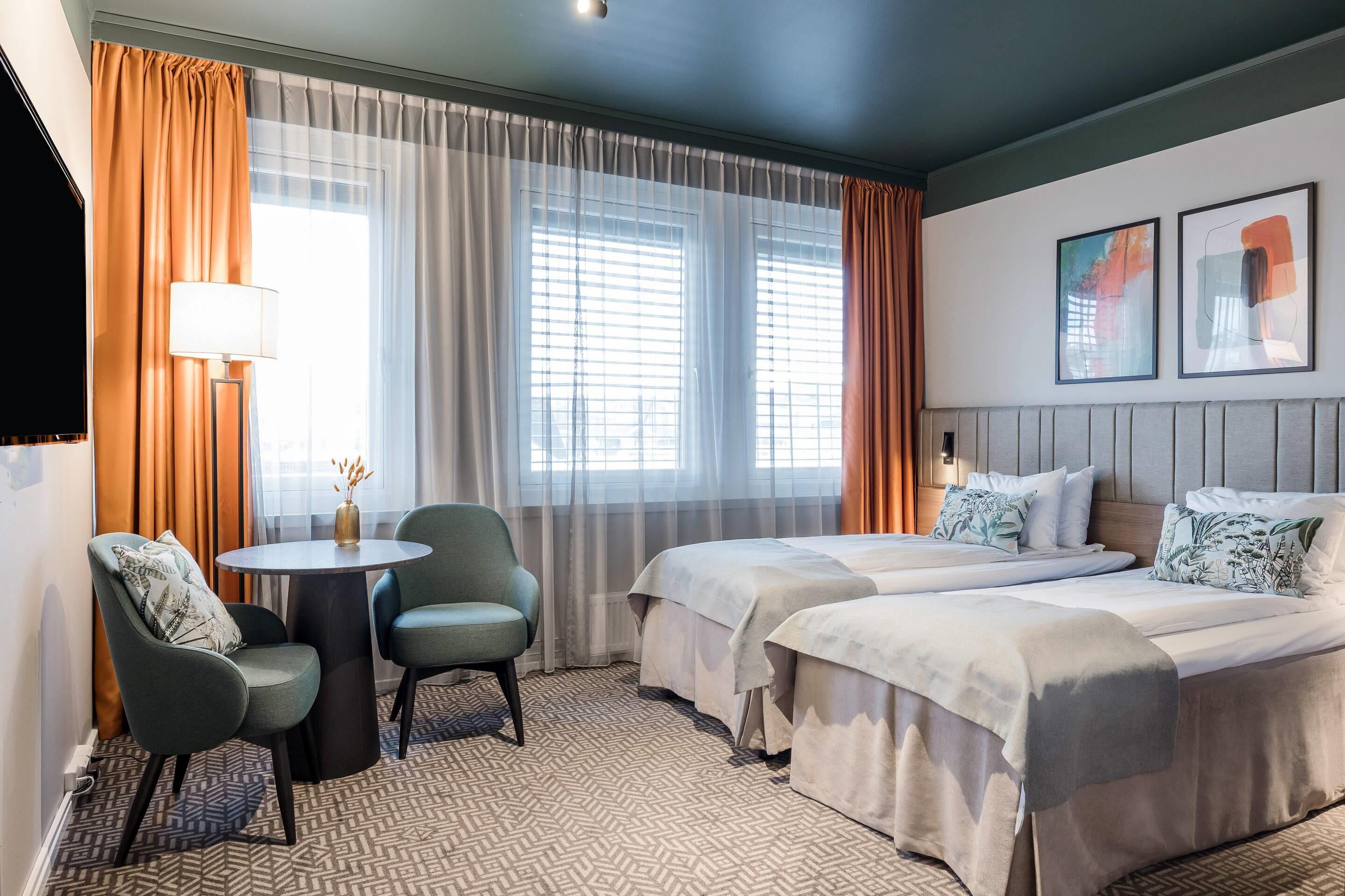 Standard Twin Room, Non Smoking | Minibar, laptop workspace, free WiFi, bed sheets