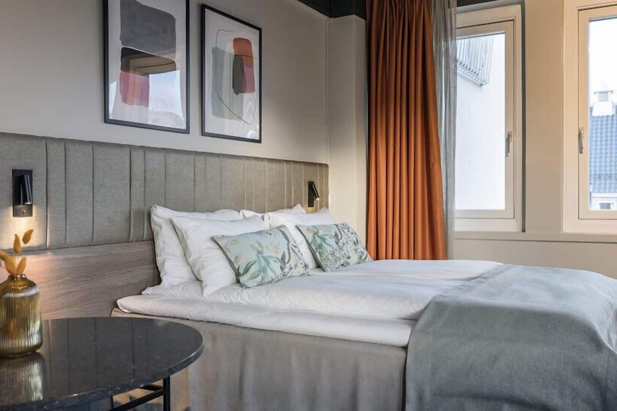 Single Room (Compact) | 1 bedroom, minibar, laptop workspace, free WiFi
