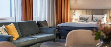 Superior Double Room | Minibar, laptop workspace, free WiFi, bed sheets