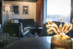 Deluxe Double Room | Minibar, laptop workspace, free WiFi, bed sheets - Quality Hotel Prinsen (Trondheim)