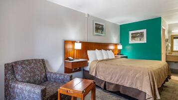 Fer et planche à repasser, Wi-Fi gratuit, draps fournis, réveils