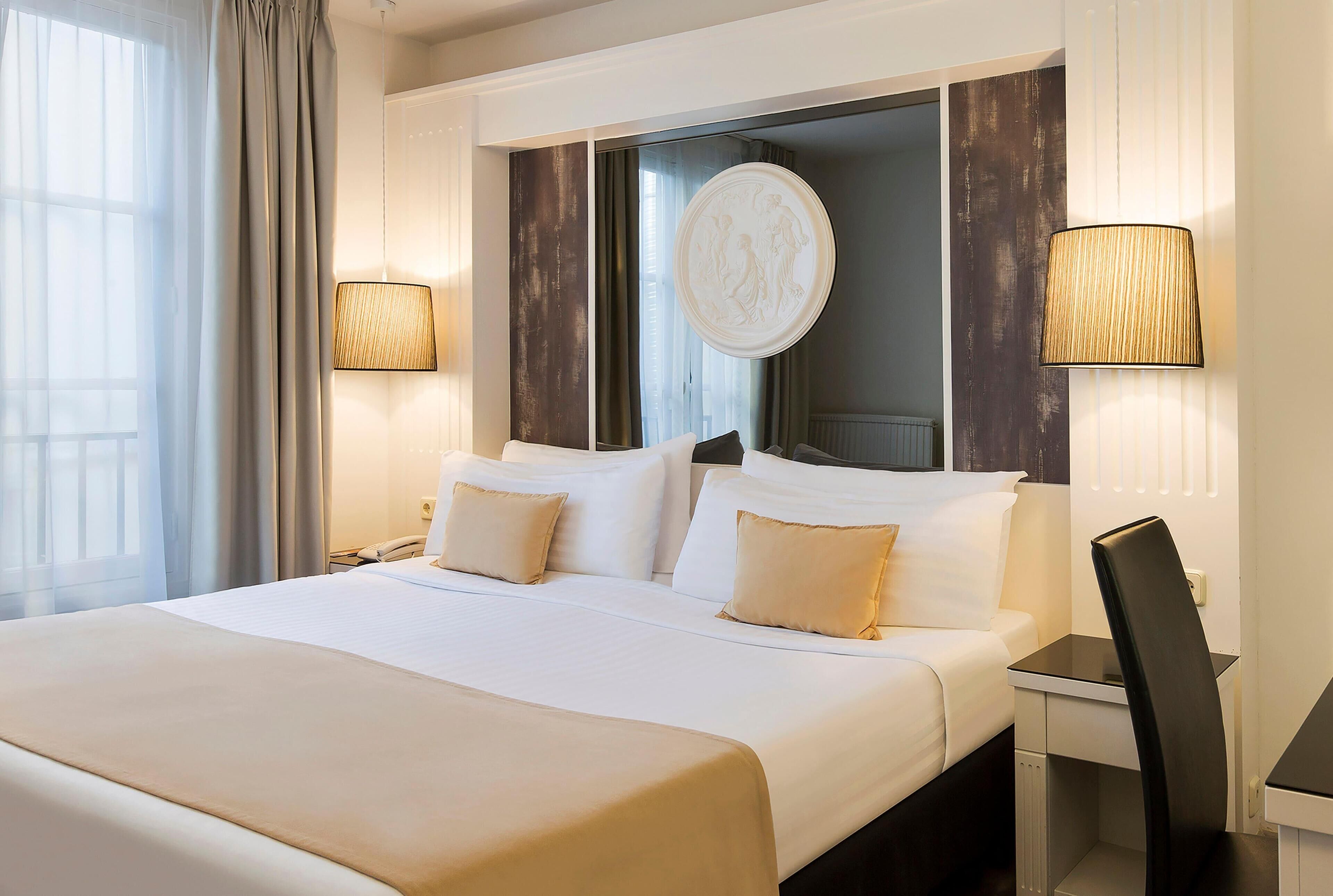 Minibar, in-room safe, desk, soundproofing