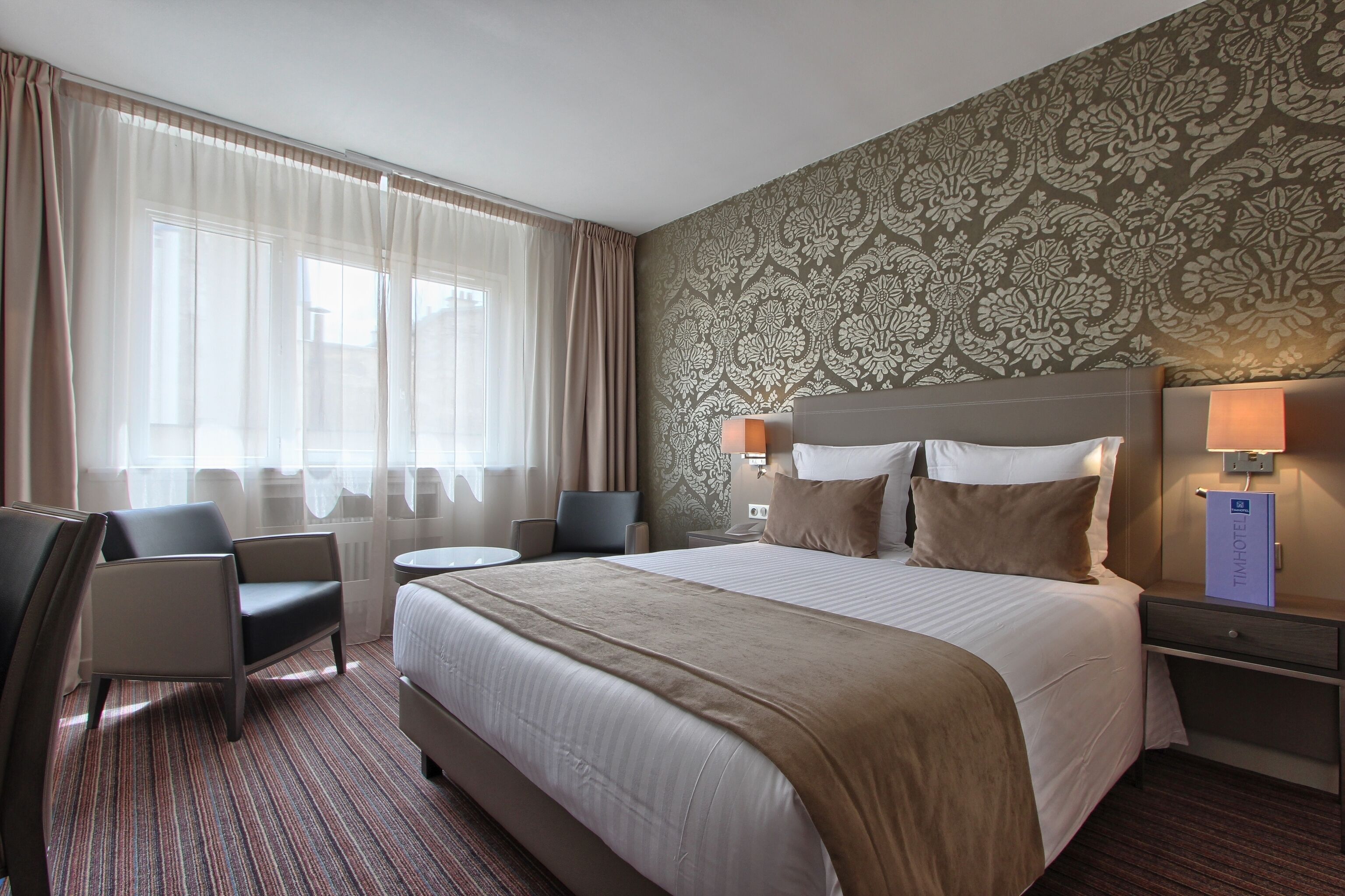 In-room safe, desk, iron/ironing board, free WiFi