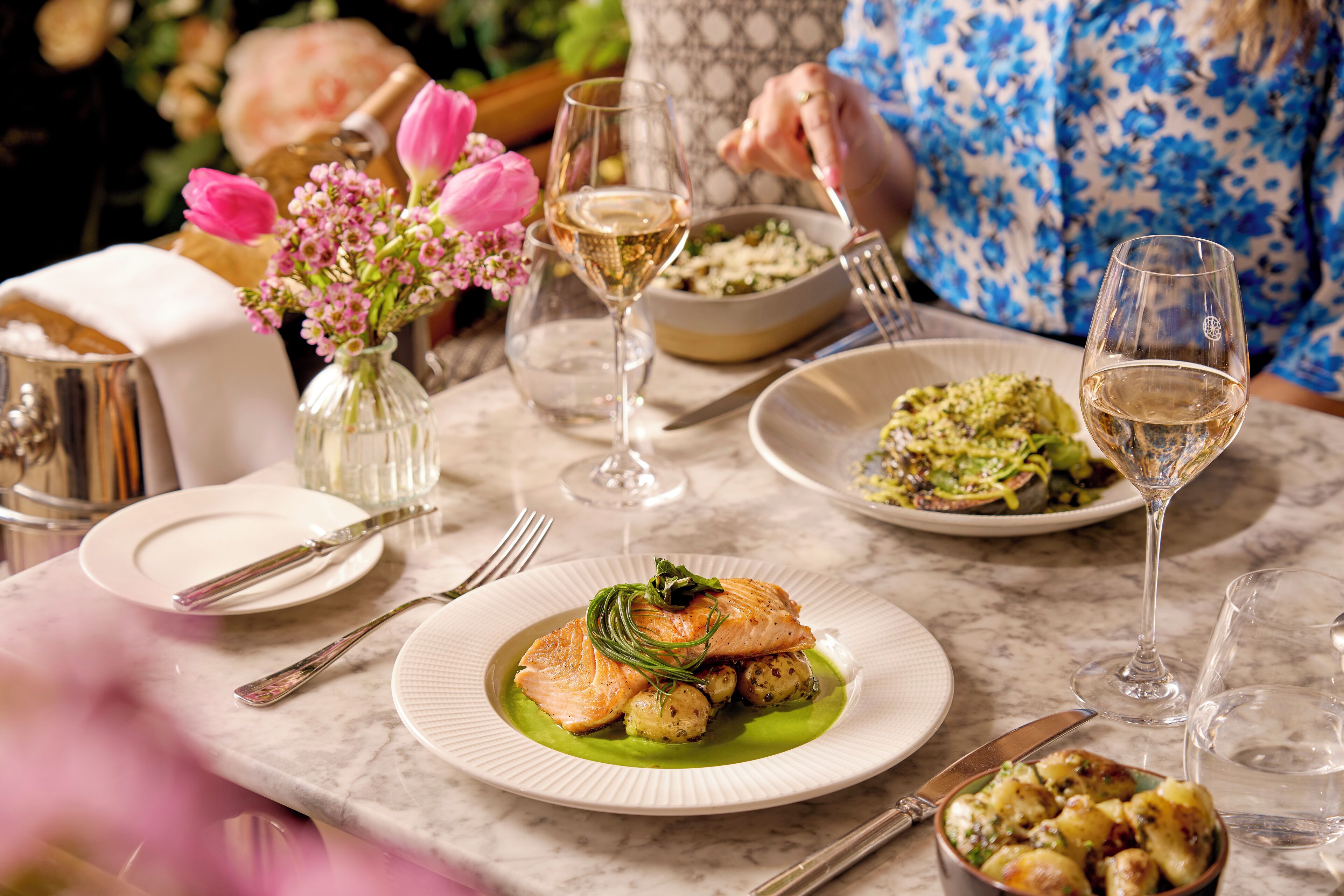 breakfast, lunch, dinner served; local cuisine, al fresco dining