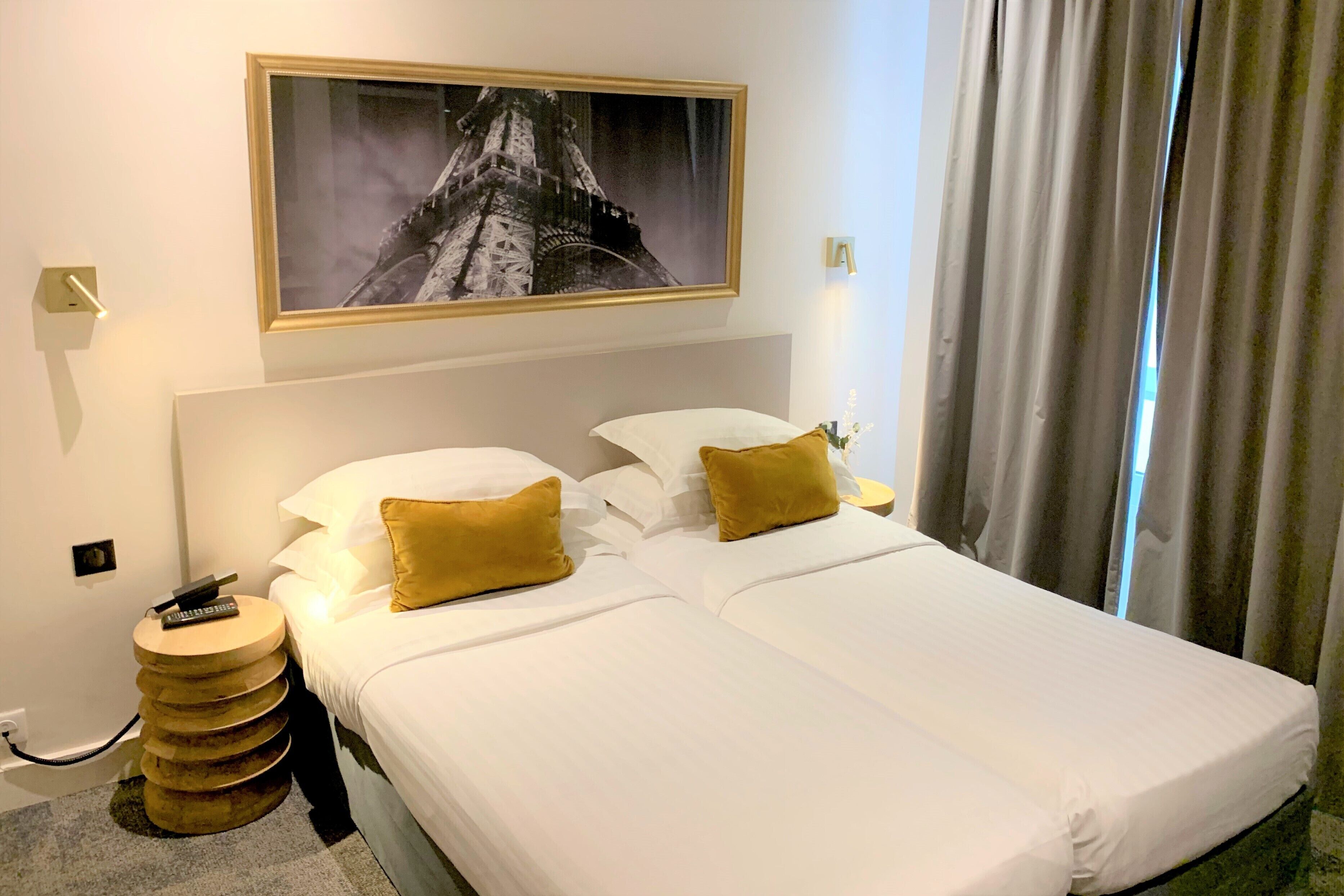 classic twin room | in-room safe, desk, soundproofing, free cots/infant beds