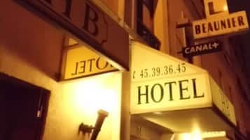 Front of property – evening/night