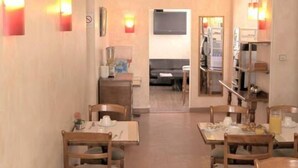 Daily breakfast for a fee - Maison Armance (Paris)