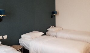 Coffres-forts dans les chambres, bureau, Wi-Fi gratuit