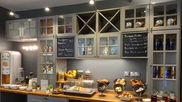 Daily buffet breakfast (EUR 13 per person)