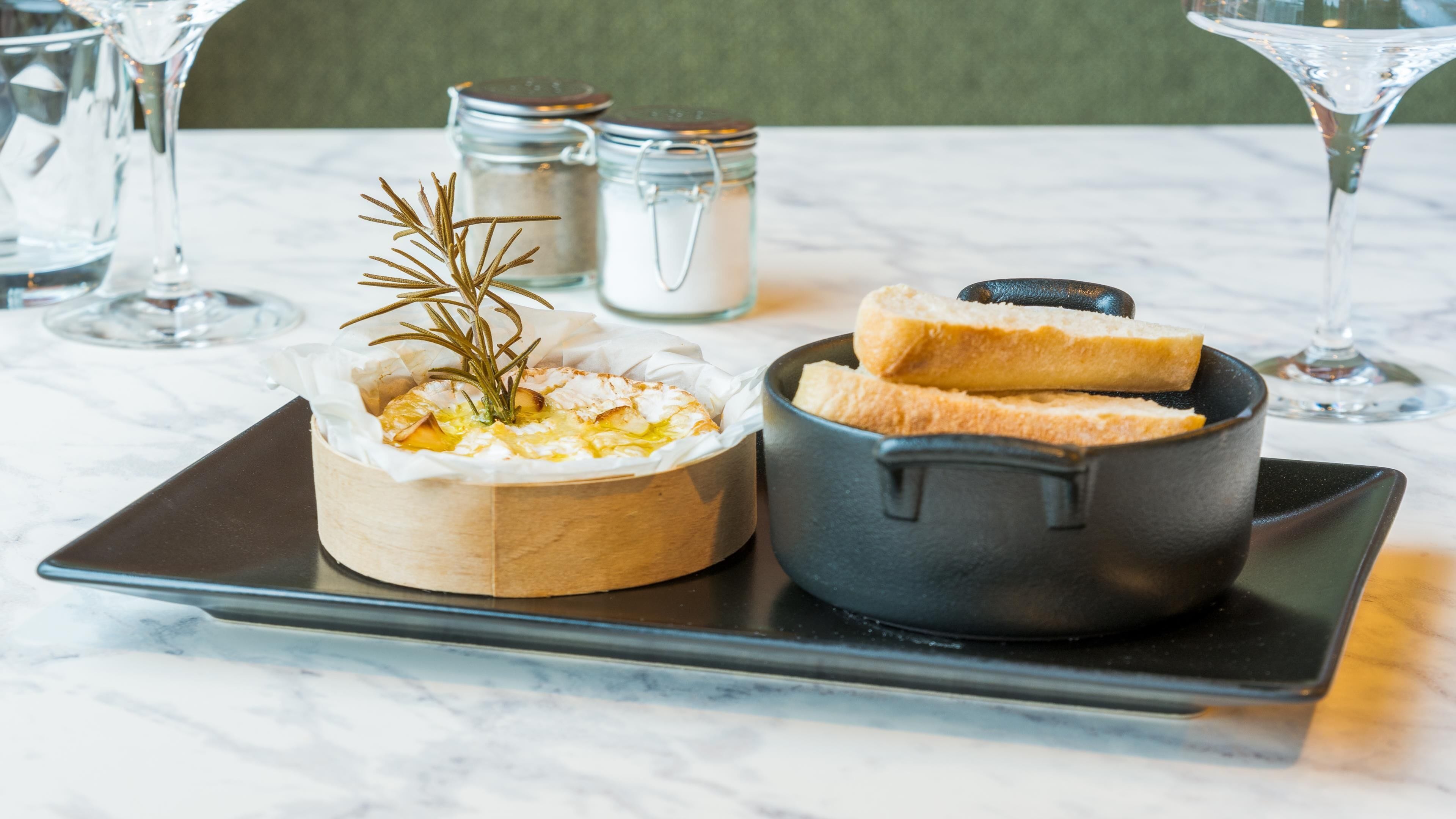 Photo - Campanile NATURE - Lyon Est Bron Eurexpo