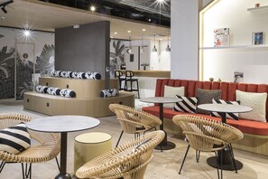 Reception - Hôtel Life Bordeaux Gare - BG (Bordeaux)