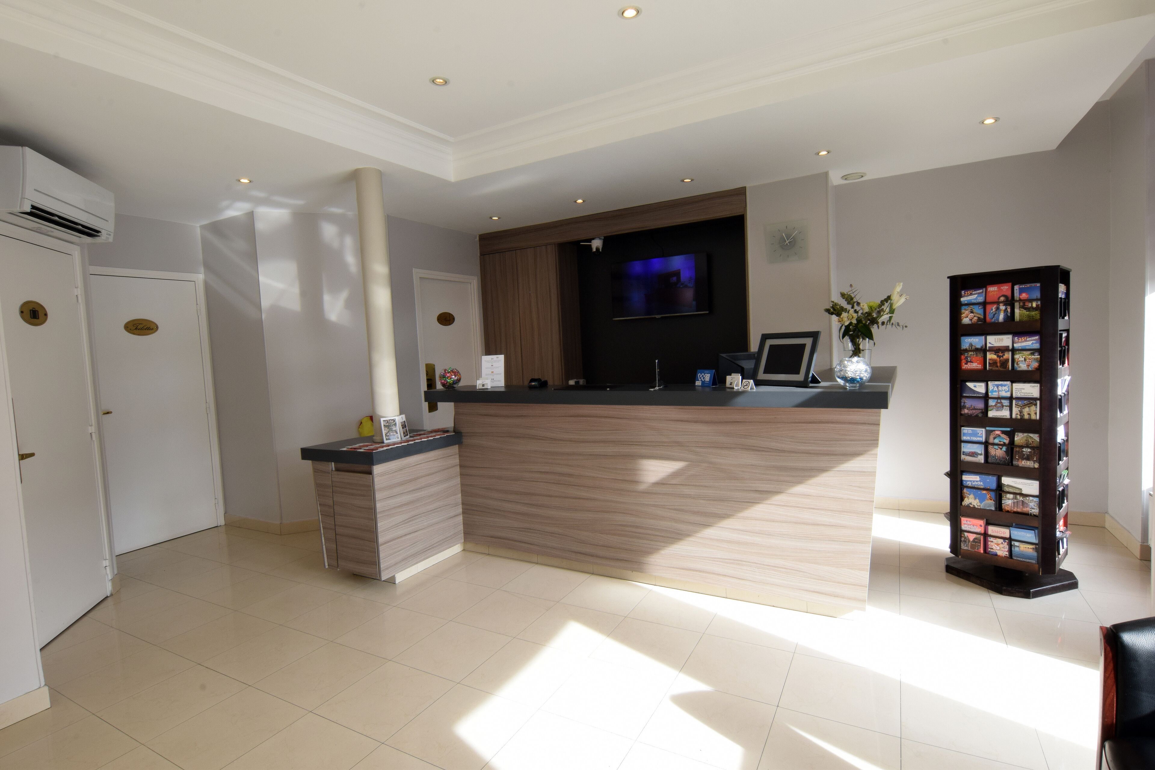 Photo - Alyss Saphir Cambronne Eiffel