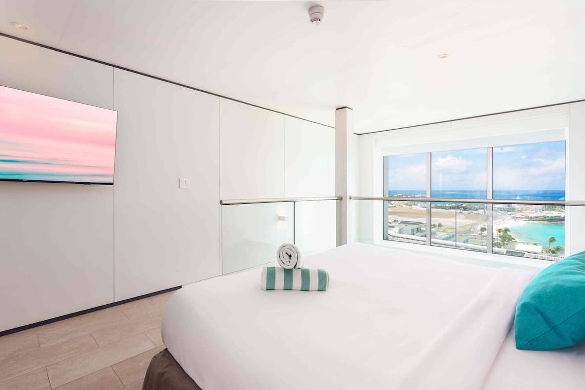 ห้องเอ็กเซกคิวทีฟสวีท, เตียงคิงไซส์ 1 เตียง และโซฟาเบด, วิวทะเล (Ultimate Adults-Only Loft Suite) | ผ้าปูที่นอน Frette จากอิตาลี, เครื่องนอนระดับพรีเมียม, มินิบาร์ฟรี