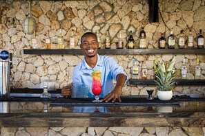5 restaurantes: opção de café da manhã, almoço e jantar
