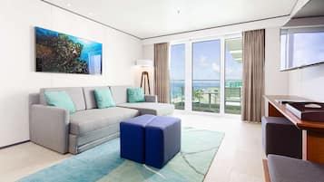 Lakosztály, 1 king (extra méretű) franciaágy és egy kinyitható kanapé (1 Bedroom Ocean View Suite) | Olasz Frette ágynemű, prémium ágynemű és minibár ingyenes italokkal