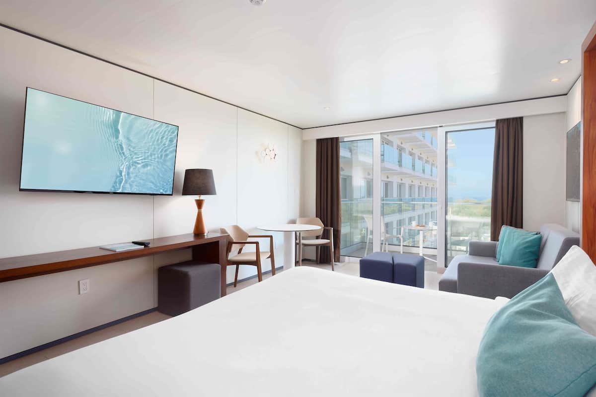 ห้องสแตนดาร์ด, เตียงคิงไซส์ 1 เตียง (Superior Room King) | ผ้าปูที่นอน Frette จากอิตาลี, เครื่องนอนระดับพรีเมียม, มินิบาร์ฟรี