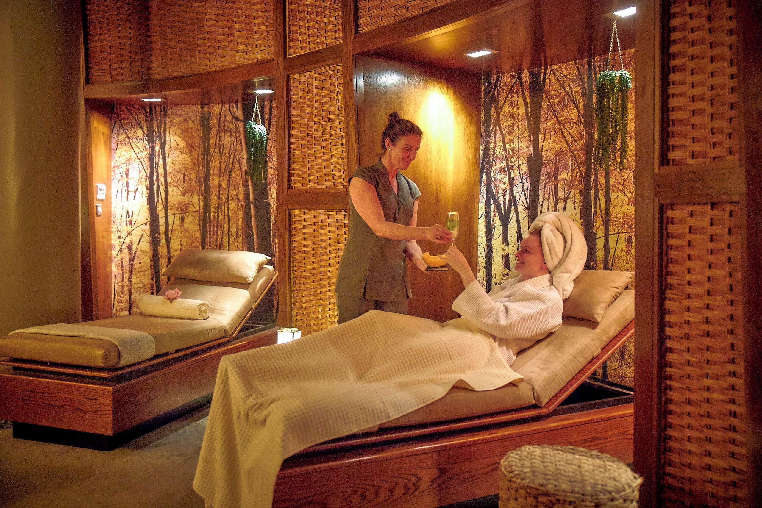 hot tub, body treatments, hot stone massages, deep-tissue massages