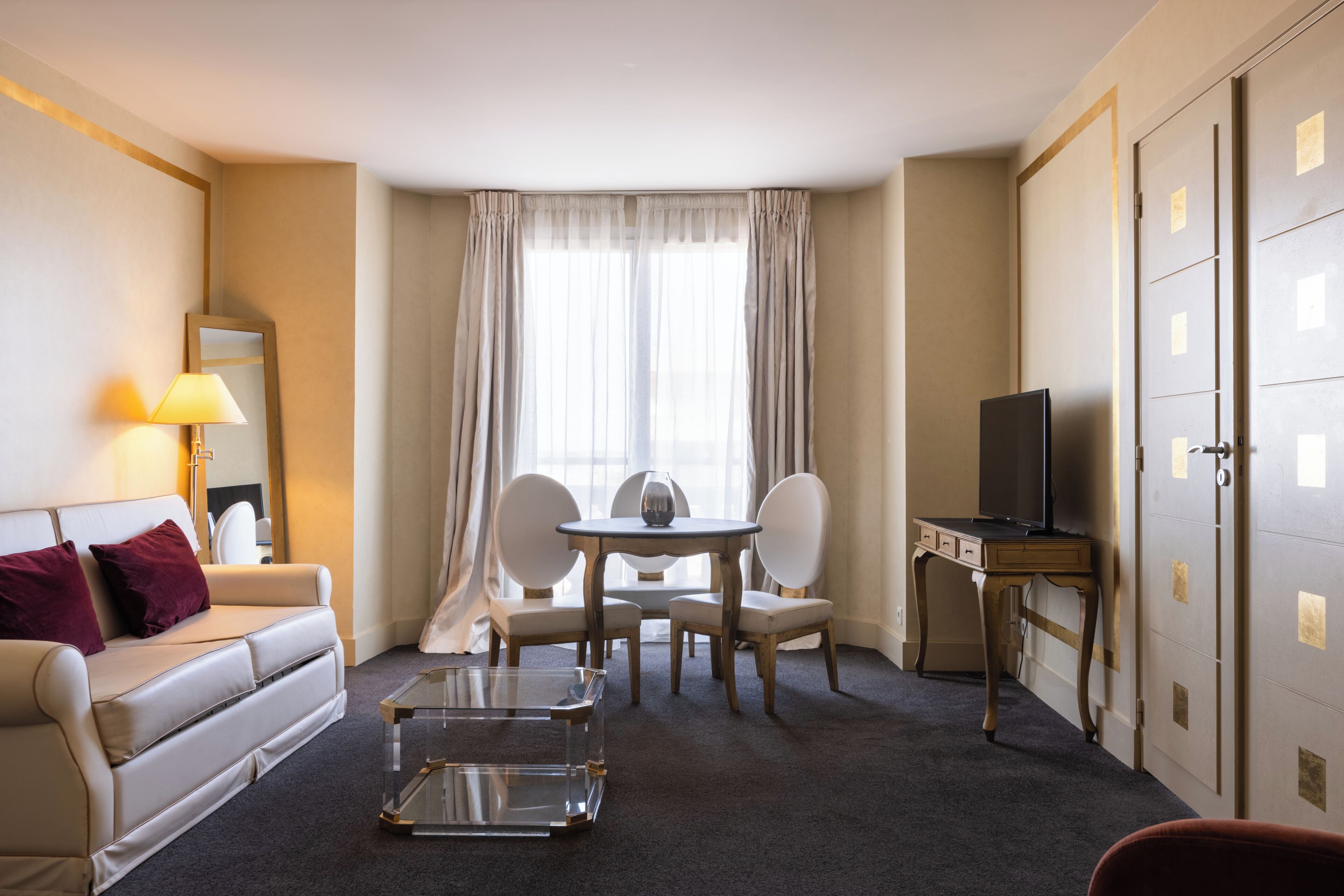 Photo - Hotel Renoir