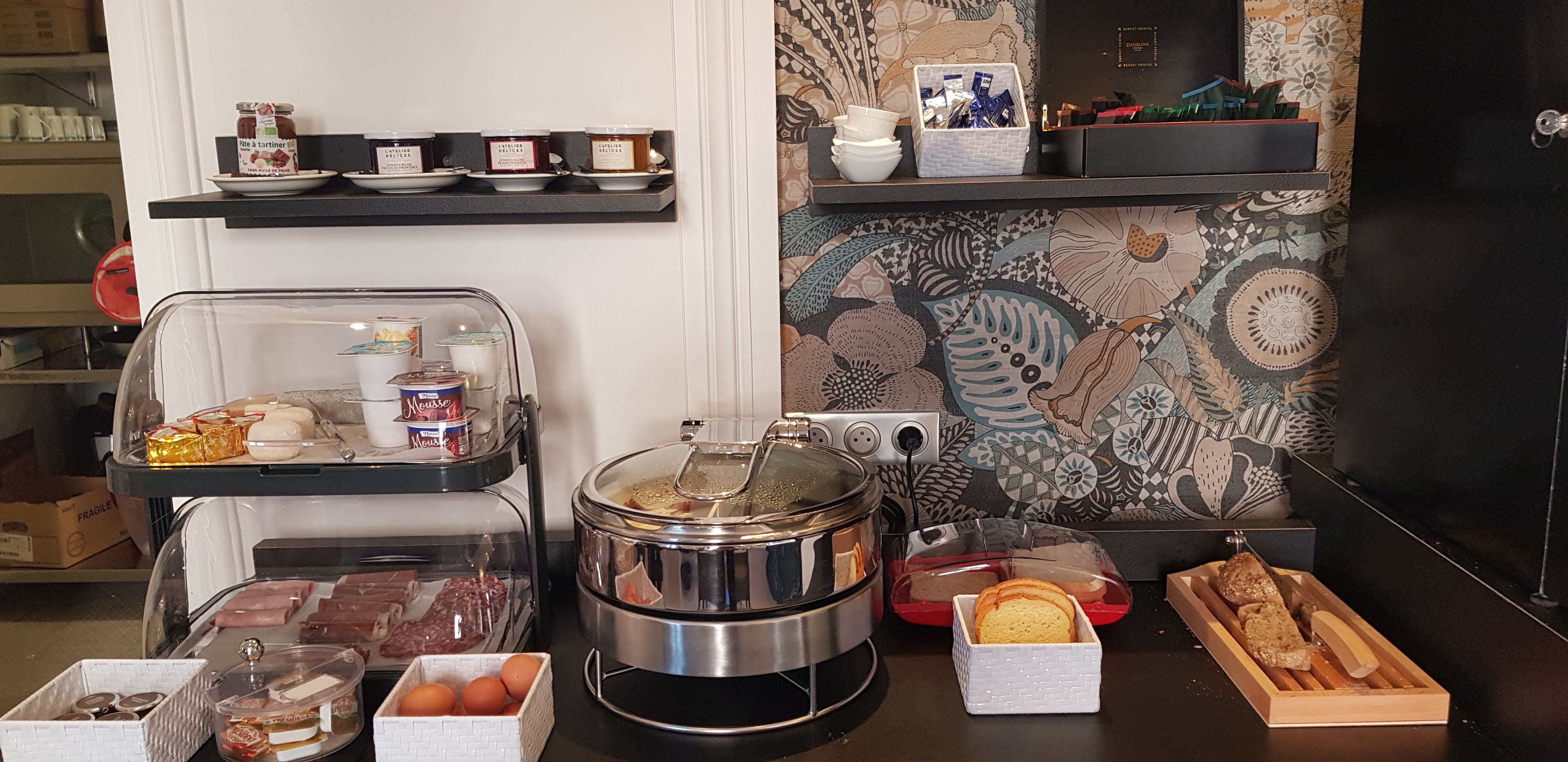 daily buffet breakfast (eur 20 per person)