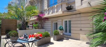 Hotel Renoir